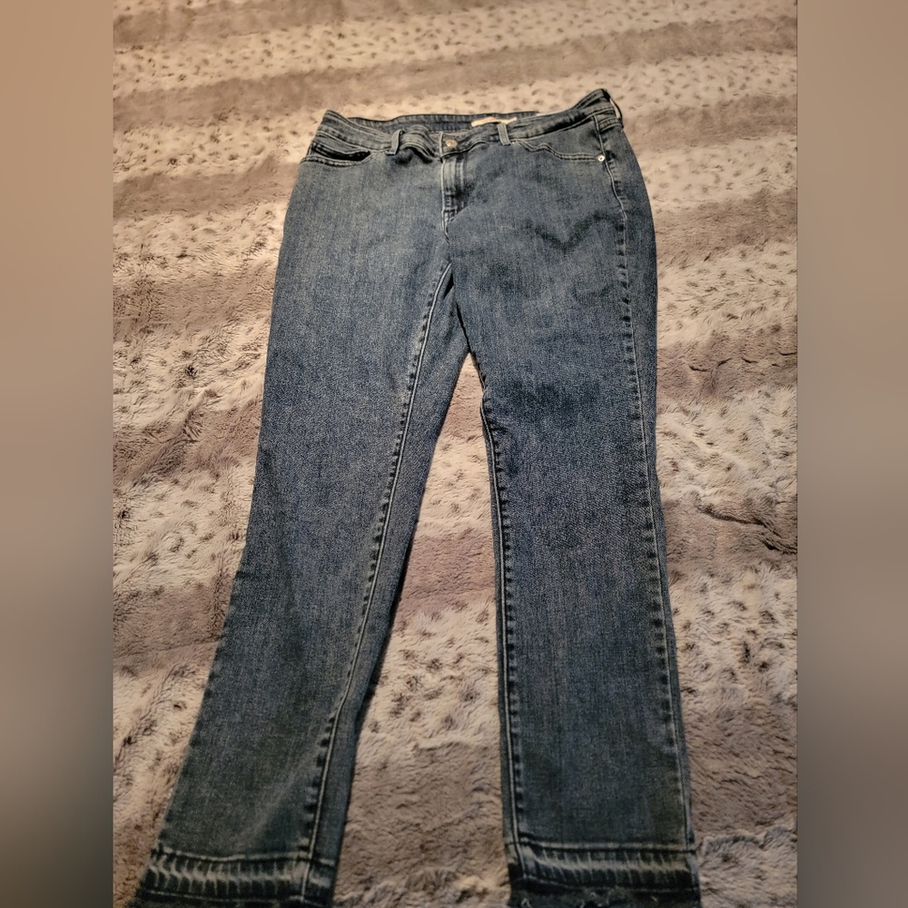 Womens size 32 levis 711 skinny jeans